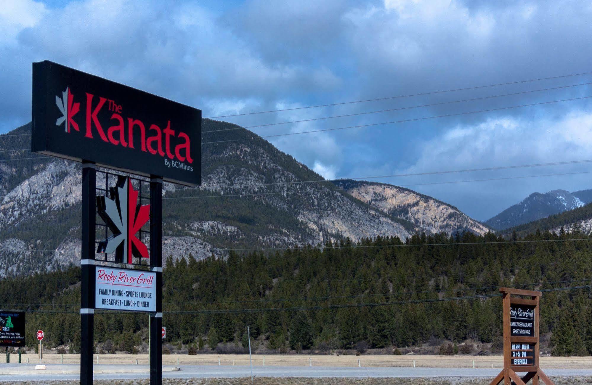 The Kanata Inns Invermere Exterior photo